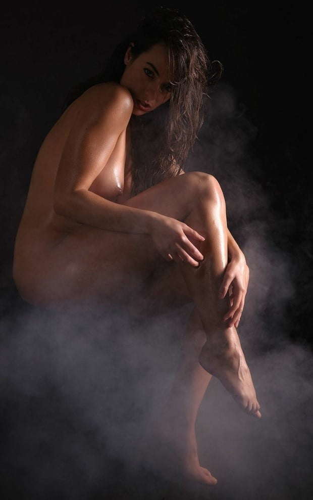 Sophie Stage Nude Voyeurflash