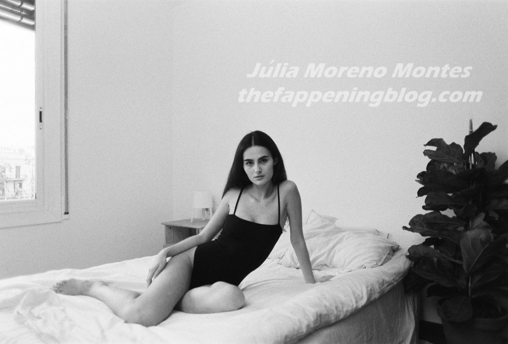 Moreno Montes nackt Julia  Moreno? Naka