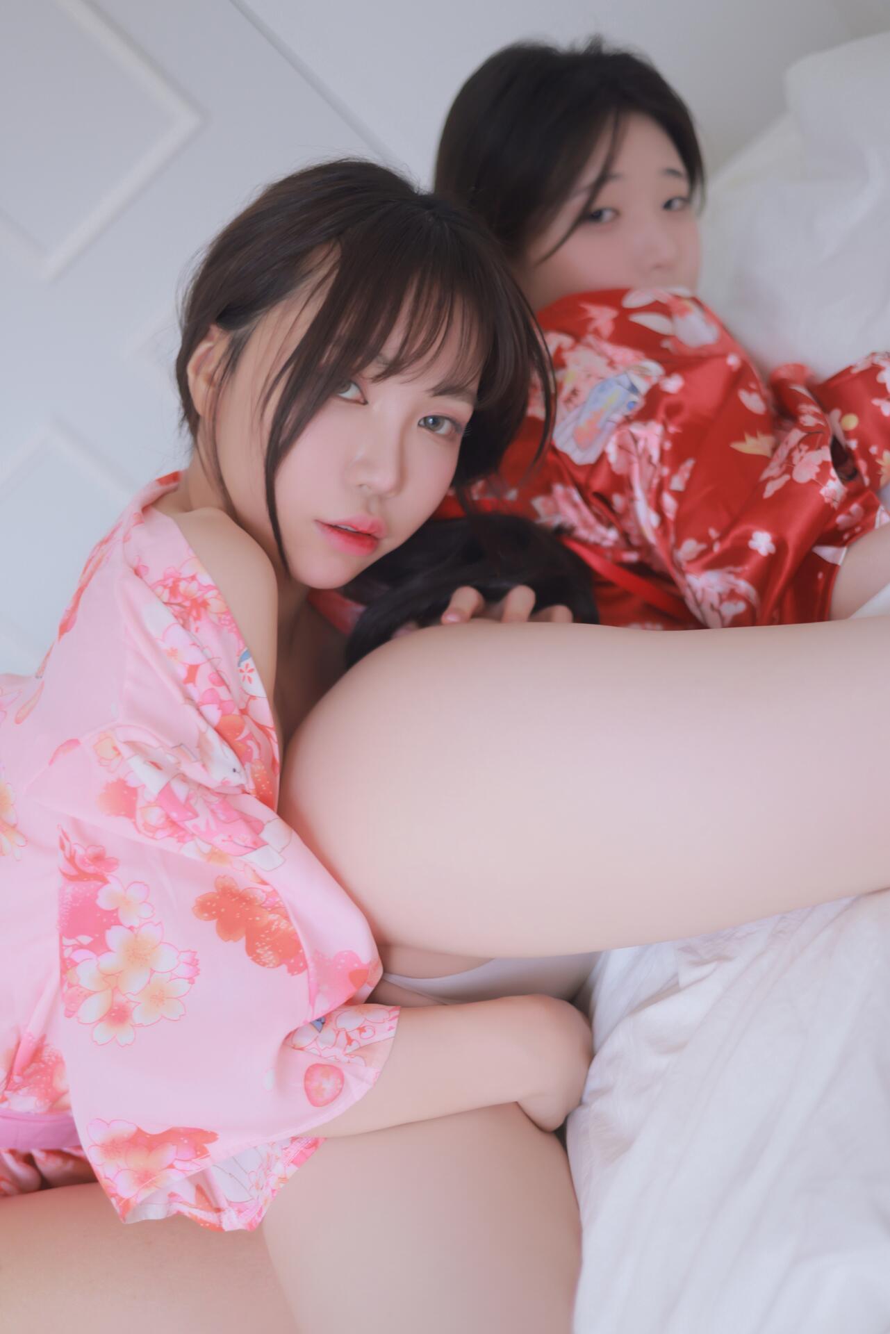 Korean Gravures / takaidesuoficial Nude  Set 6