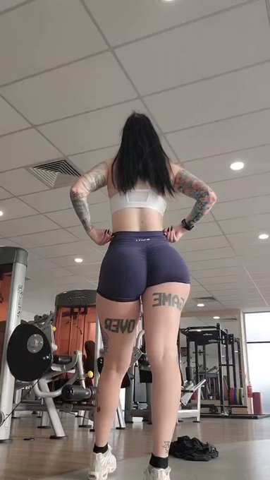 Do you like my new gym shorts? 

#gym #gymgirl #gymaddict https://t.co/sMuIW3QOlj